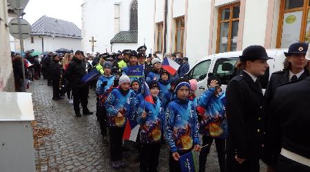 Průvod ke 100. letům založení Československé republiky